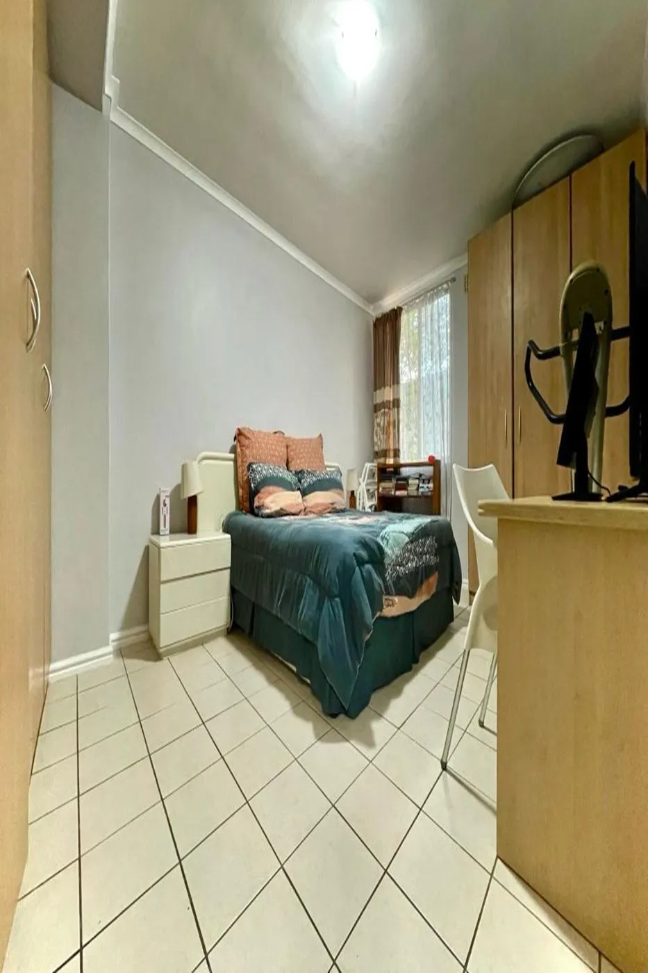 Apartment let in Wynberg, Cape Town - RBL1749318 Apartment let in Wynberg, Cape Town - RBL1749318