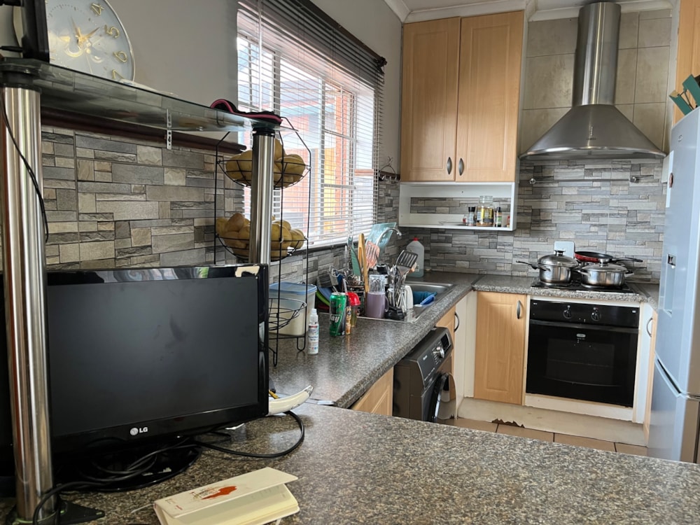 Apartment to rent in Mooikloof Ridge - PTL1725733