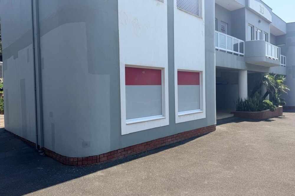 Commercial office to rent in Amanzimtoti - 1WB1725886