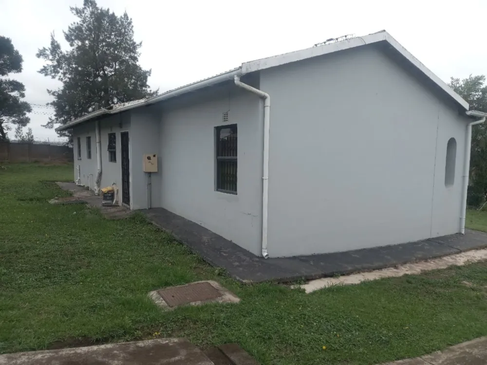 House let in Northcrest - 1MH1726004