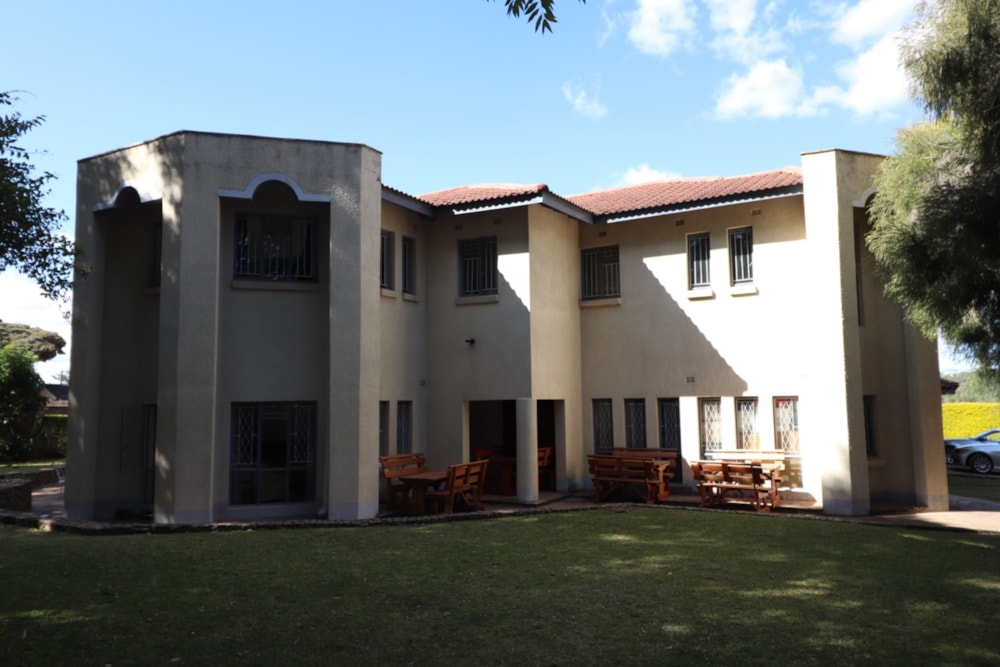 Double-storey house for sale in Gunhill, Zimbabwe - 3ZB1725887 Double-storey house for sale in Gunhill, Zimbabwe - 3ZB1725887