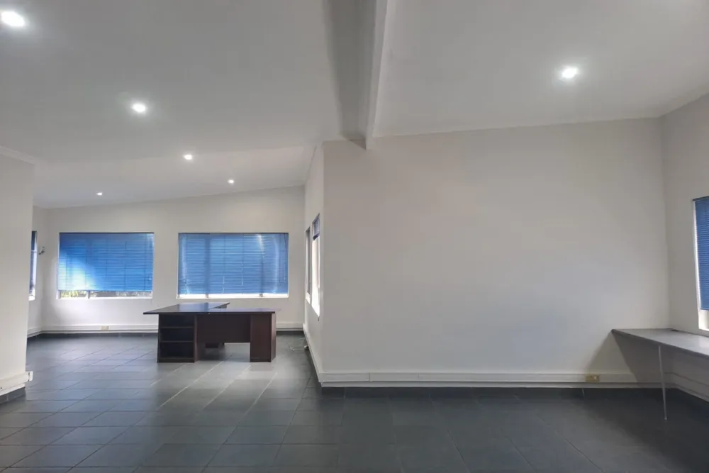 Commercial office let in Amanzimtoti - 1WB1725900 Commercial office let in Amanzimtoti - 1WB1725900