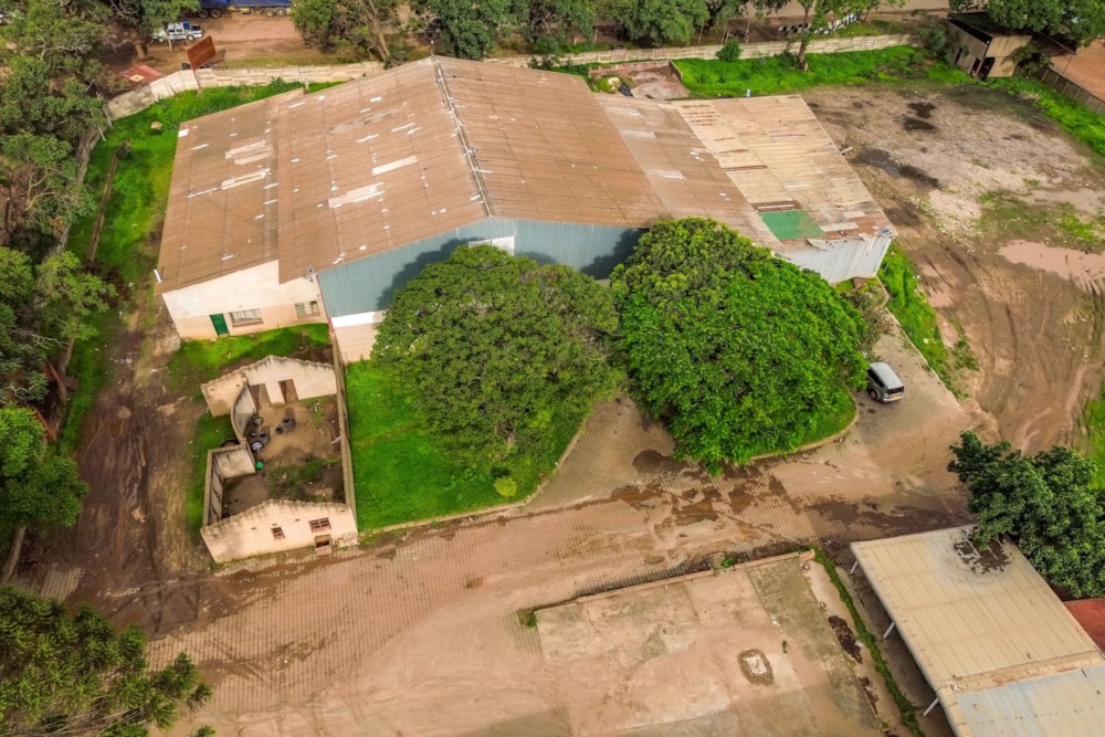 Commercial industrial property for sale in Ardbennie, Zimbabwe - 3ZB1725891 Commercial industrial property for sale in Ardbennie, Zimbabwe - 3ZB1725891