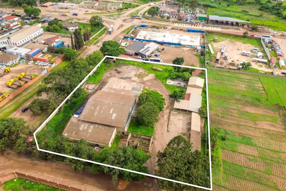 Commercial industrial property for sale in Ardbennie, Zimbabwe - 3ZB1725891