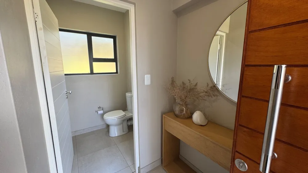 Security complex home for sale in Stonehenge - 1NS1725908