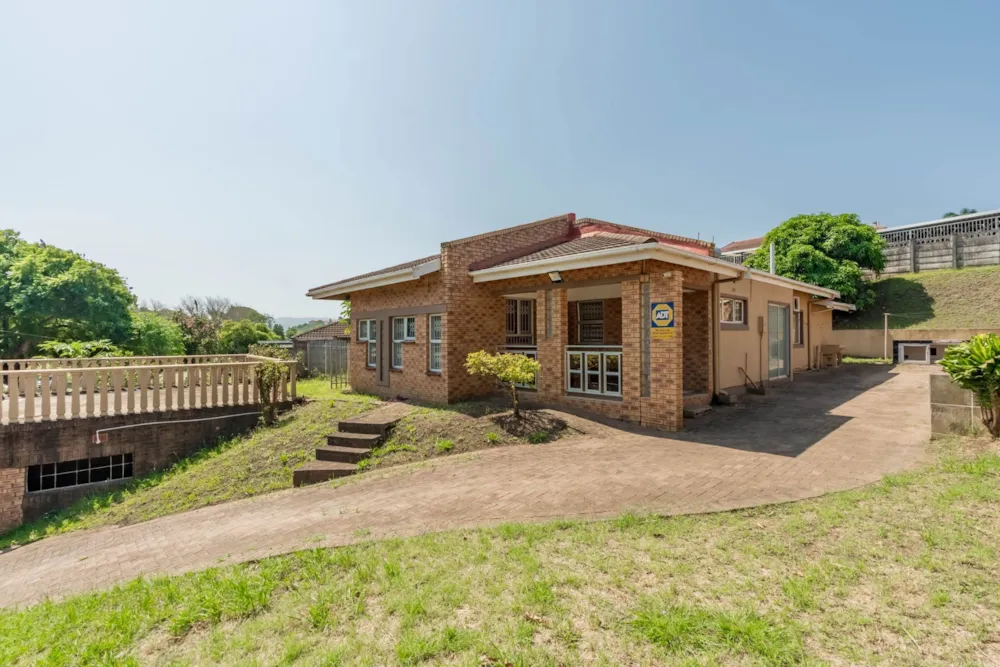 House for sale in Phoenix, KwaZulu-Natal - 1ND1727619 House for sale in Phoenix, KwaZulu-Natal - 1ND1727619