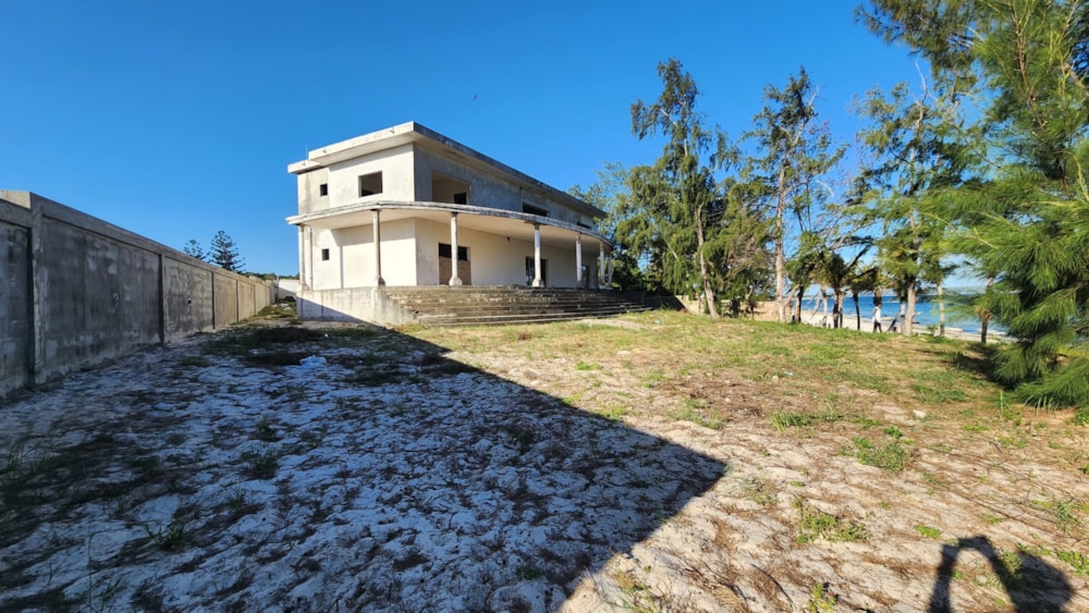 Beachfront villa for sale in Bilene, Mozambique - 3MQ1725959