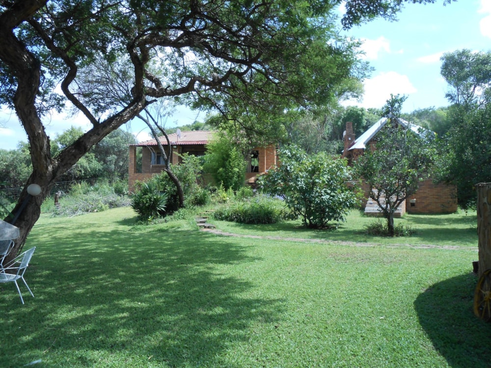 Mixed use farm for sale in Groot Marico - 1RU1726209
