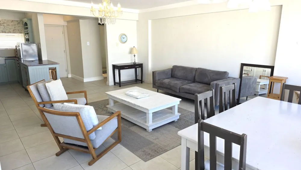 Apartment let in Three Anchor Bay - ASL1725995