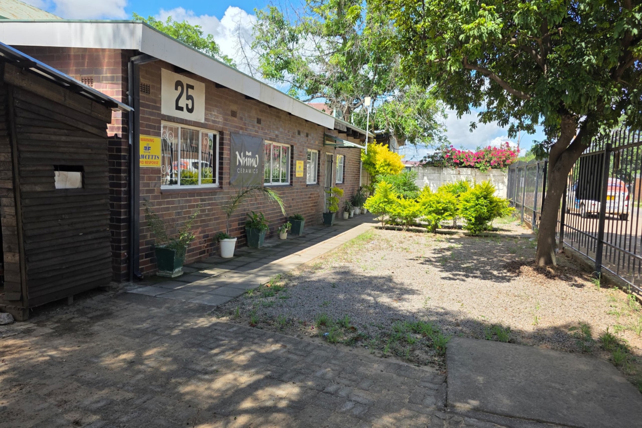 Commercial industrial property for sale in Thorngrove, Zimbabwe - 3ZB1725990