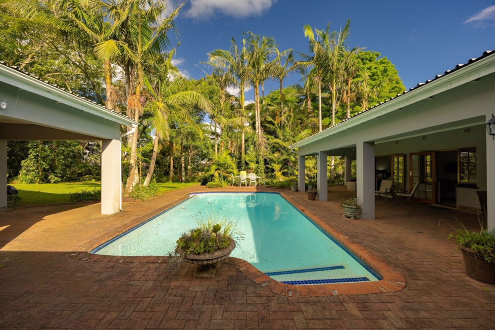 Bed & breakfast for sale in Hillcrest, Upper Highway - 1KF1726473