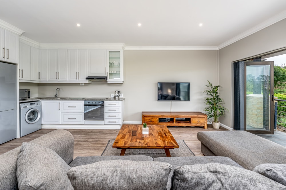 Apartment let in Acutts Estate - 1KF1726039