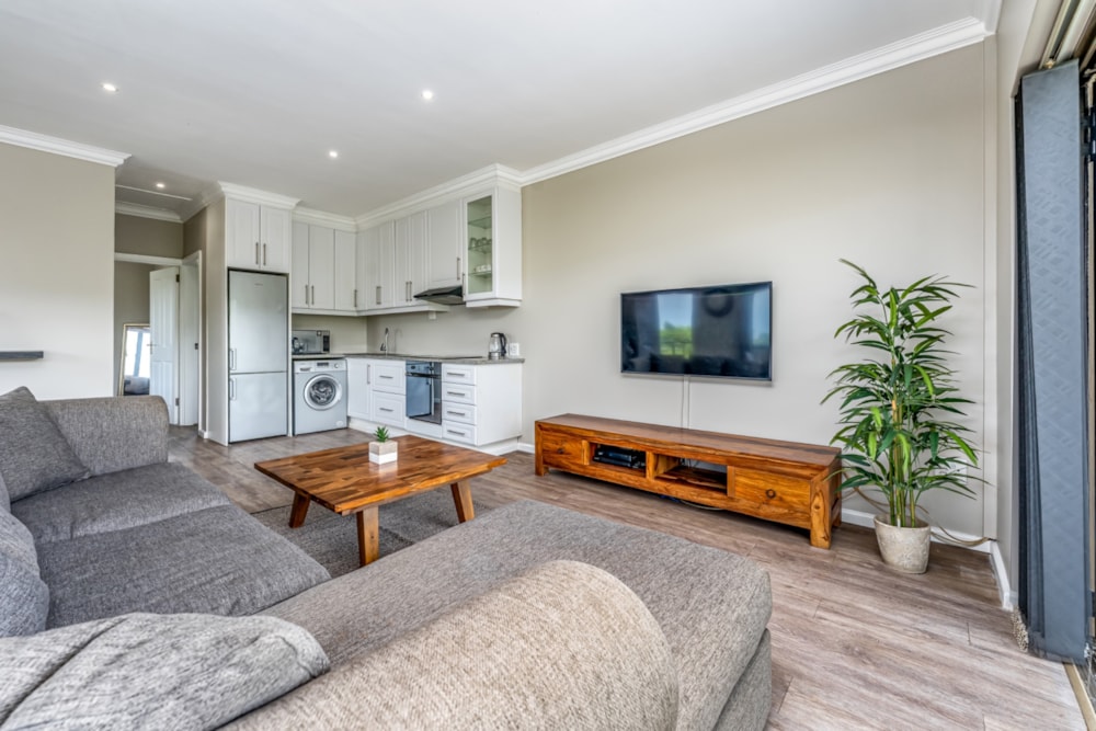 Apartment let in Acutts Estate - 1KF1726039