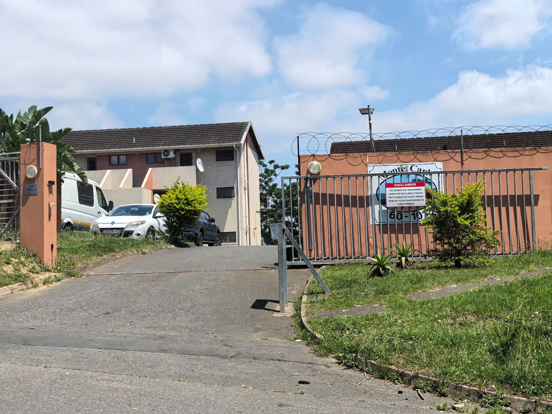 Apartment for sale in Bellair, KwaZulu-Natal - 1DA1726047