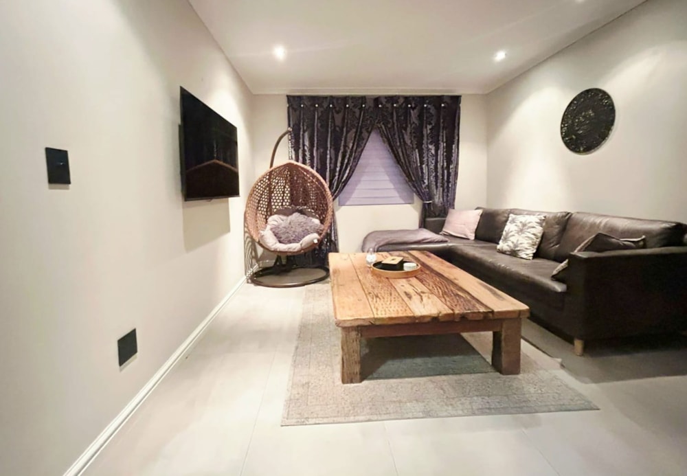 Apartment for sale in Goodwood Estate - 1AH1726251