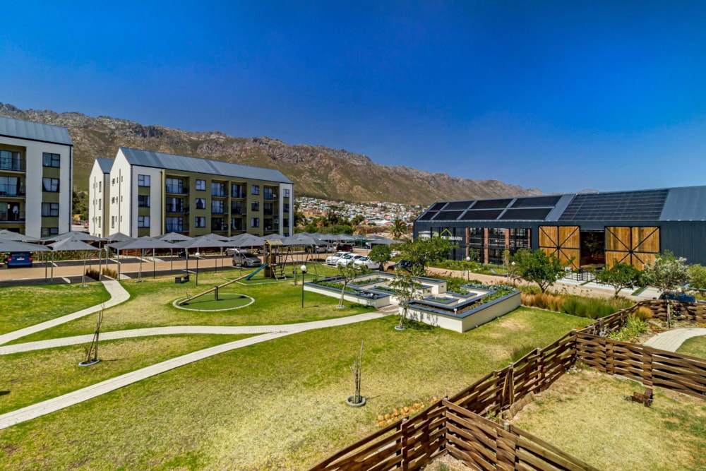 Apartment for sale in Admirals Park - SW1726167