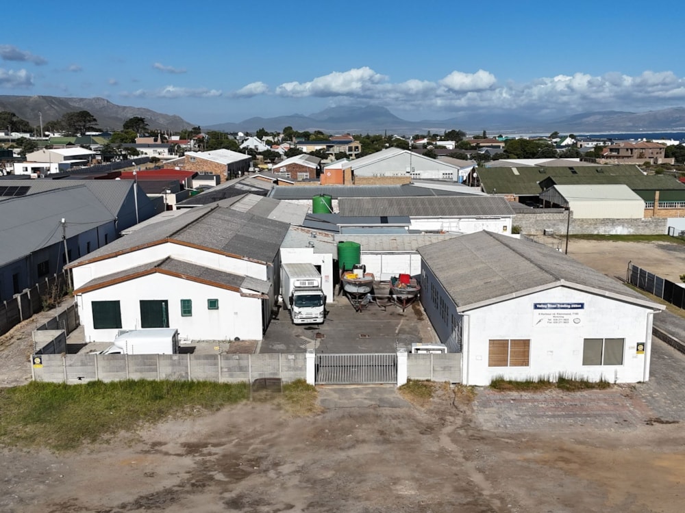 Commercial industrial property for sale in Kleinmond - KN1728066