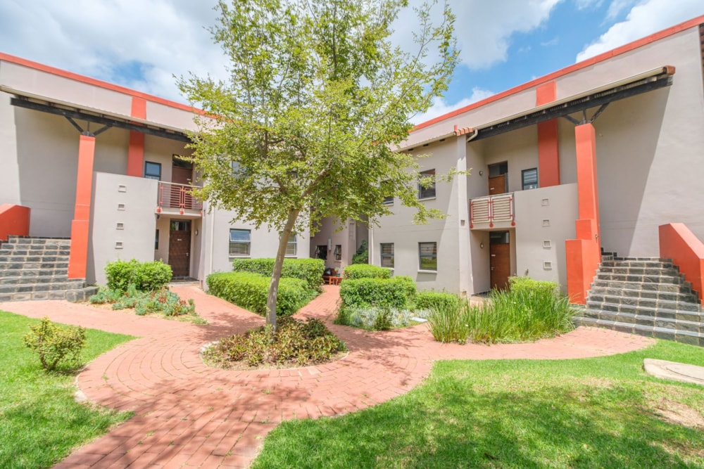 Apartment for sale in Jackal Creek Golf Estate - RAN1726181