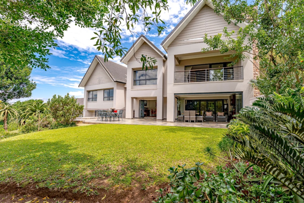 Golf estate house for sale in Cotswold Downs Estate - 1KF1726206