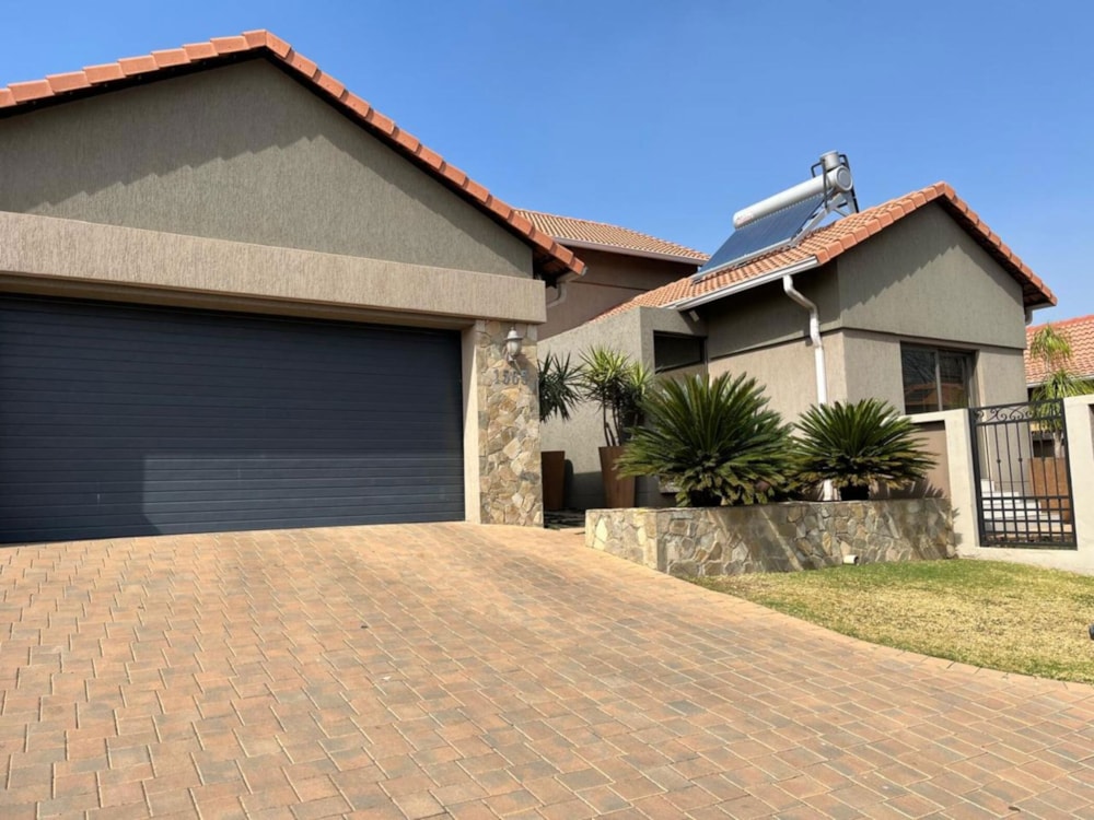 Golf estate house for sale in Emfuleni Golf Estate - 1VT1726213