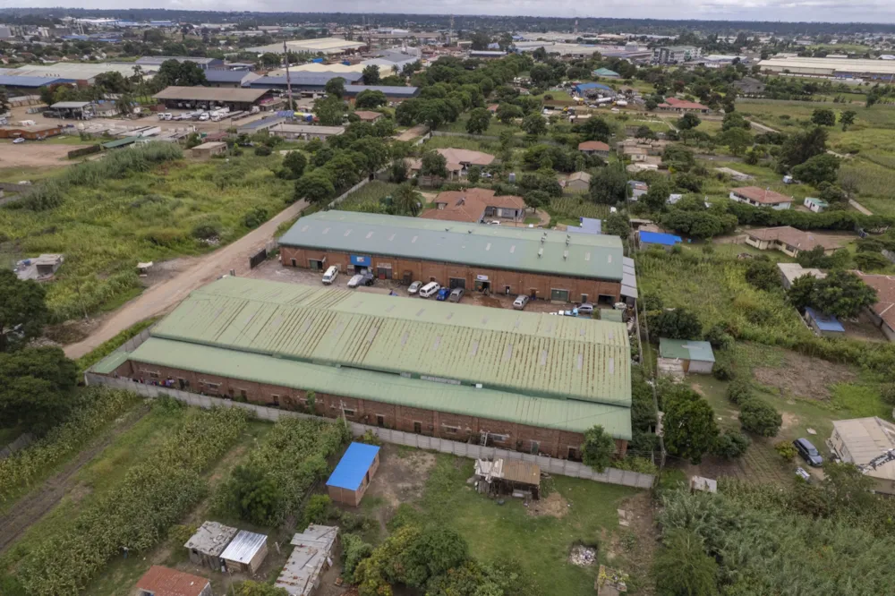 Commercial industrial property for sale in Willowvale, Zimbabwe - 3ZB1726300 Commercial industrial property for sale in Willowvale, Zimbabwe - 3ZB1726300