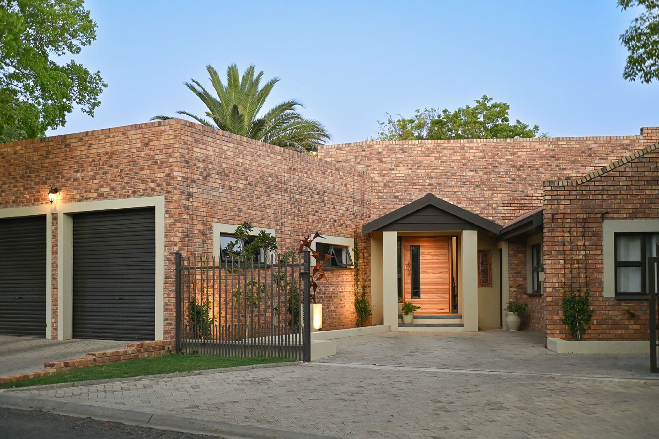 House to rent in La Provence - 1BTH1726366