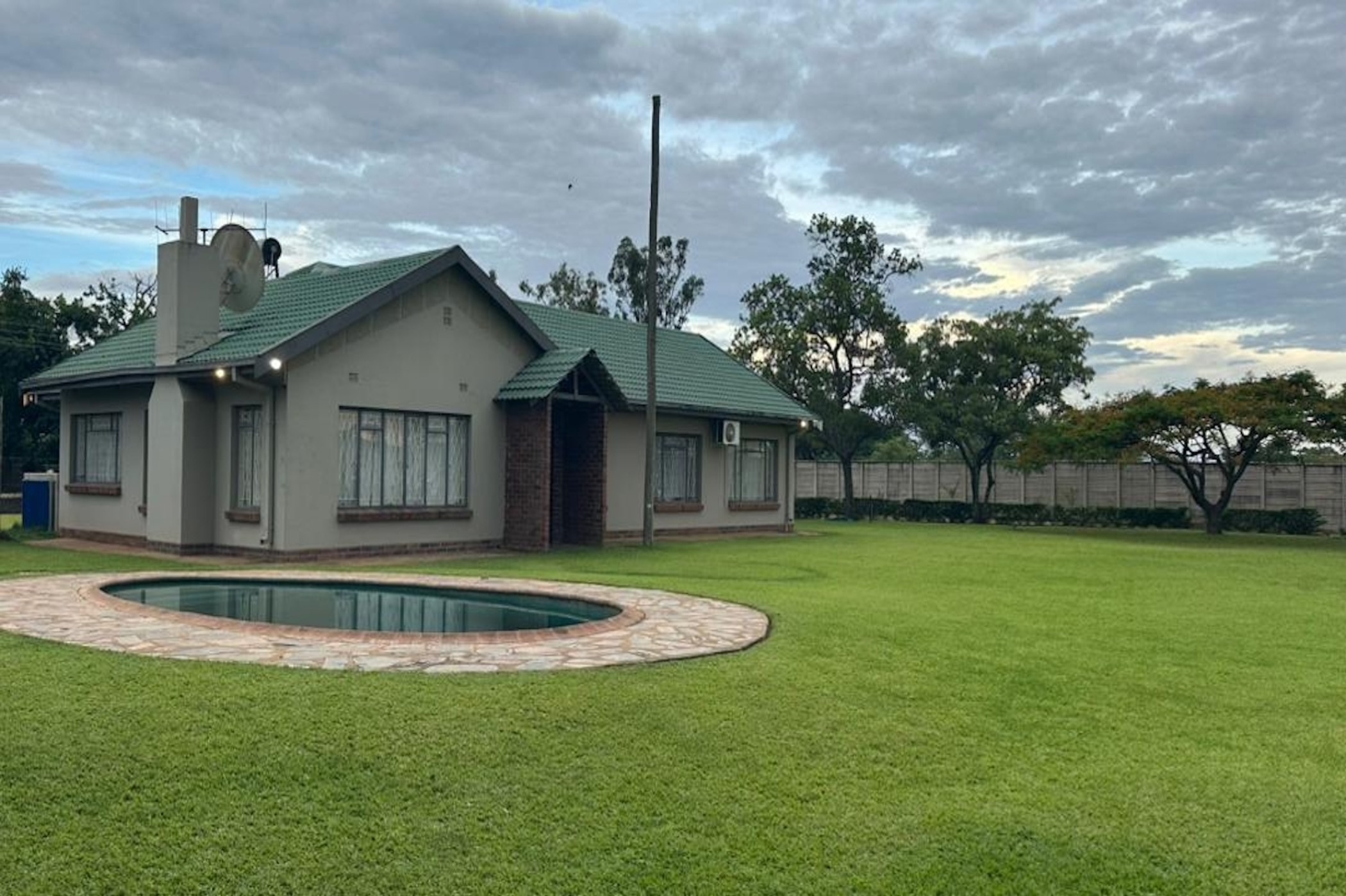 House for sale in Burnside, Bulawayo, Zimbabwe - 3ZB1726362