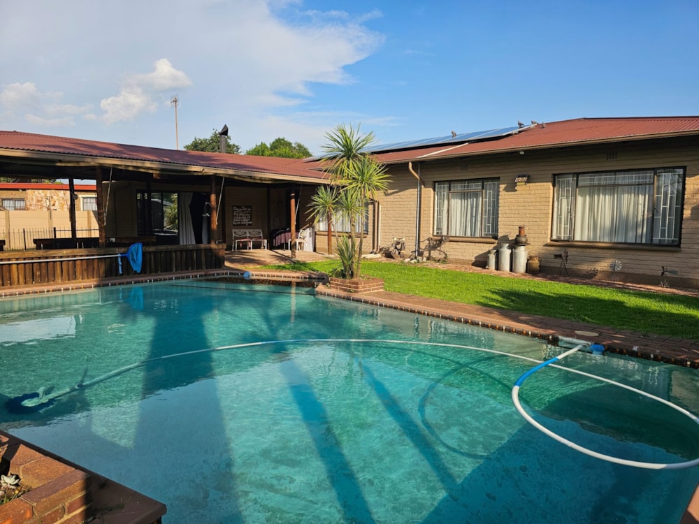 House to rent in Rensburg - 1SP1726454