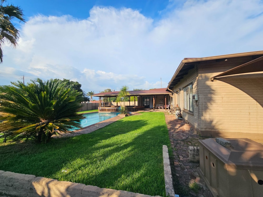 House to rent in Rensburg - 1SP1726454