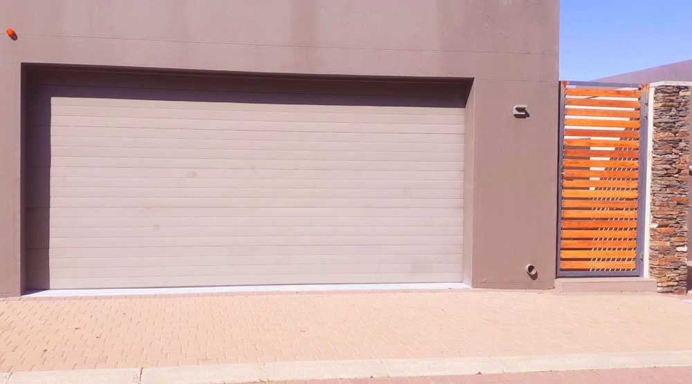 Townhouse to rent in Eros, Namibia - 3NM1726503