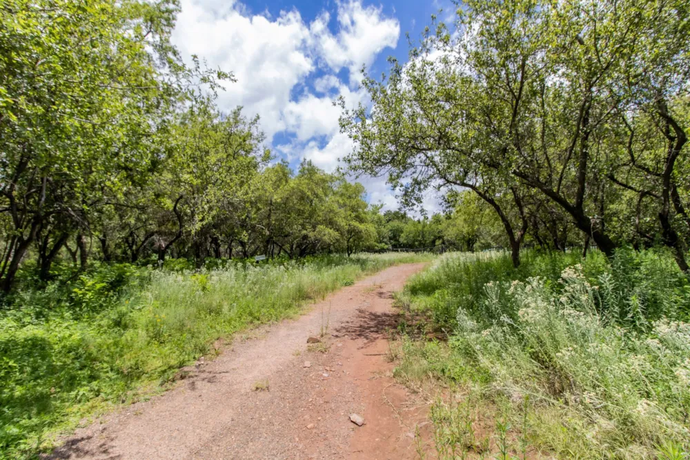 Mixed use farm for sale in Hartbeespoort - 1HR1726543 Mixed use farm for sale in Hartbeespoort - 1HR1726543