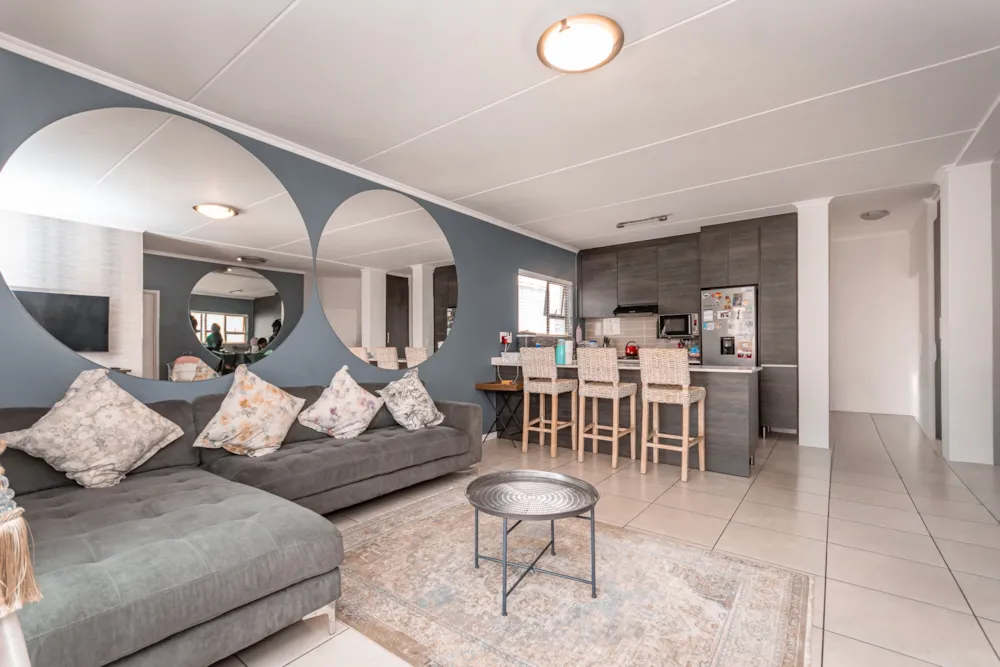 Apartment for sale in Olivedale - RAN1726776 Apartment for sale in Olivedale - RAN1726776