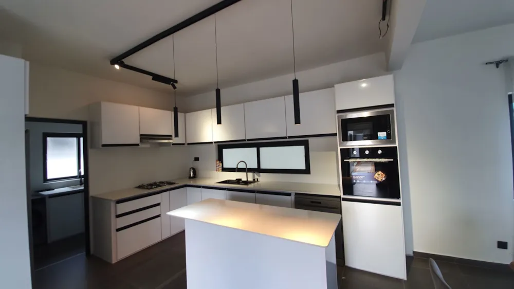 House let in Grand Baie, Grand Bay, Mauritius - MPR1726547