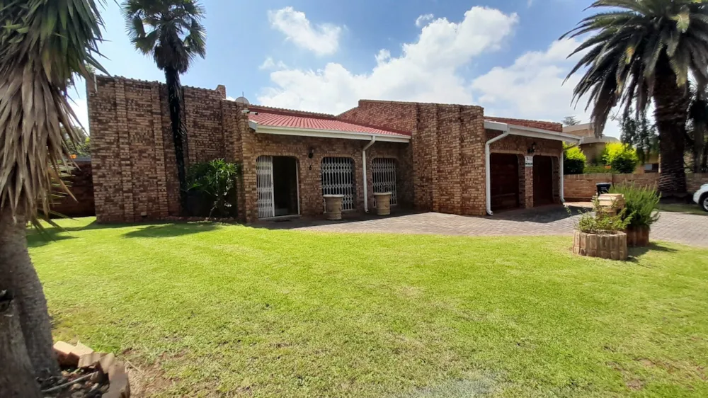 House for sale in Vanderbijlpark SE 3 - 1VT1726606 House for sale in Vanderbijlpark SE 3 - 1VT1726606