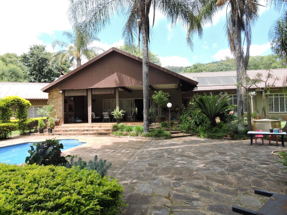 Smallholding for sale in Rustenburg Rural - 1RU1726729