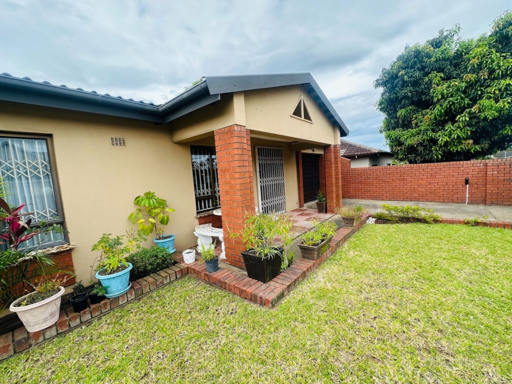 House for sale in Brackenham - 1RY1726619