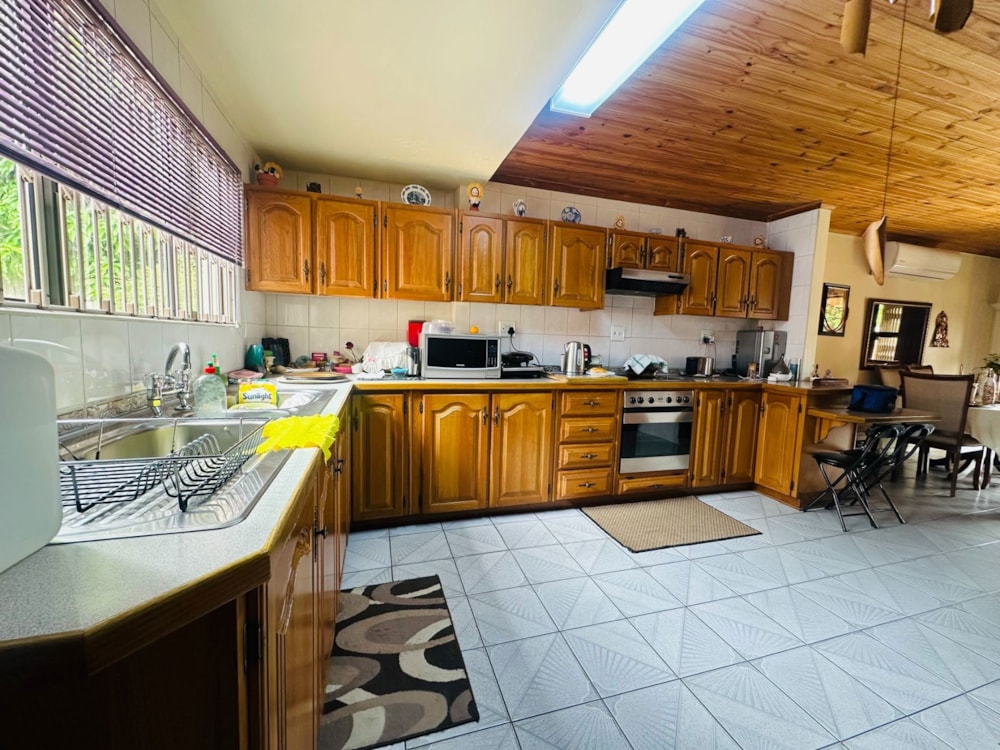 House for sale in Brackenham - 1RY1726619