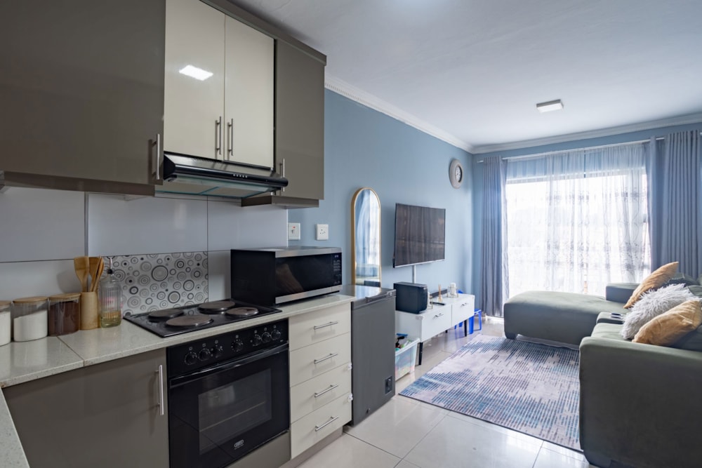 Apartment for sale in Montclair, KwaZulu-Natal - 1DA1726629