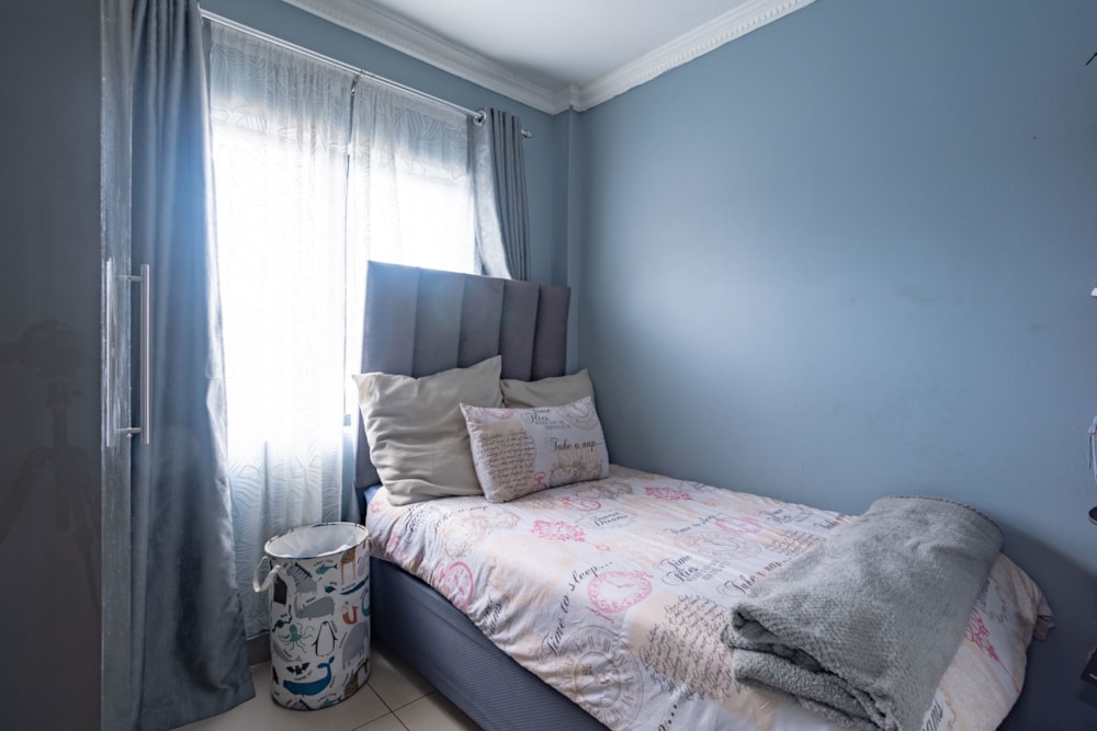 Apartment for sale in Montclair, KwaZulu-Natal - 1DA1726629