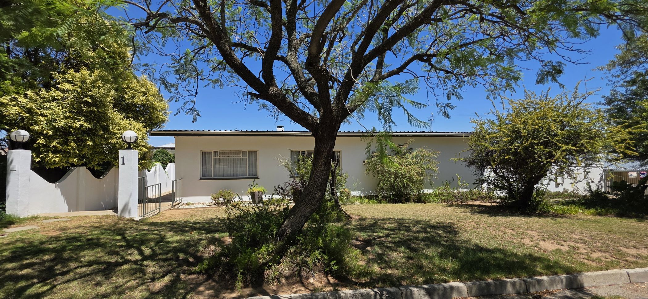 House for sale in Cradock - 1KK1726855