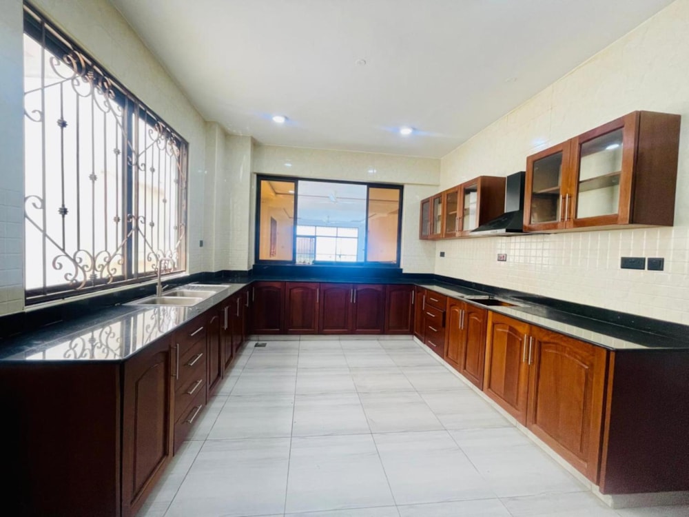 Apartment for sale in Kizingo, Kenya - 3KE1726667