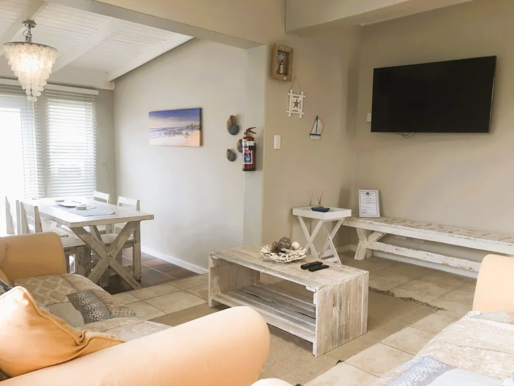 Townhouse to rent in Long Beach, Namibia - 3NM1726846 Townhouse to rent in Long Beach, Namibia - 3NM1726846