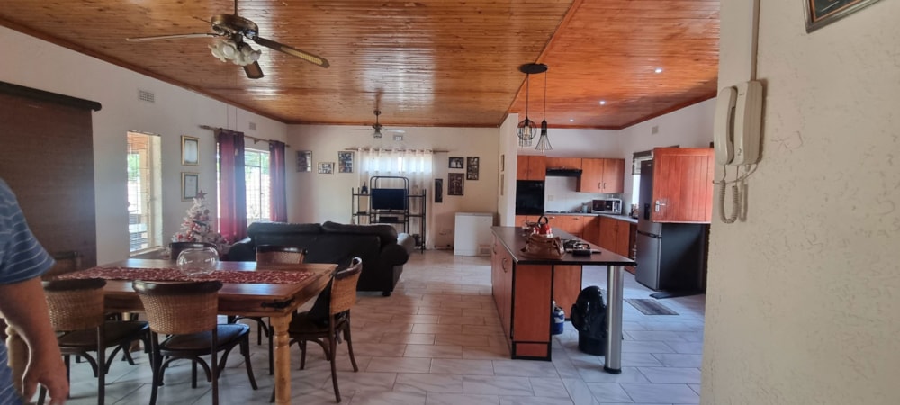 House for sale in Verwoerdpark, Kimberley - 1KJ1726811