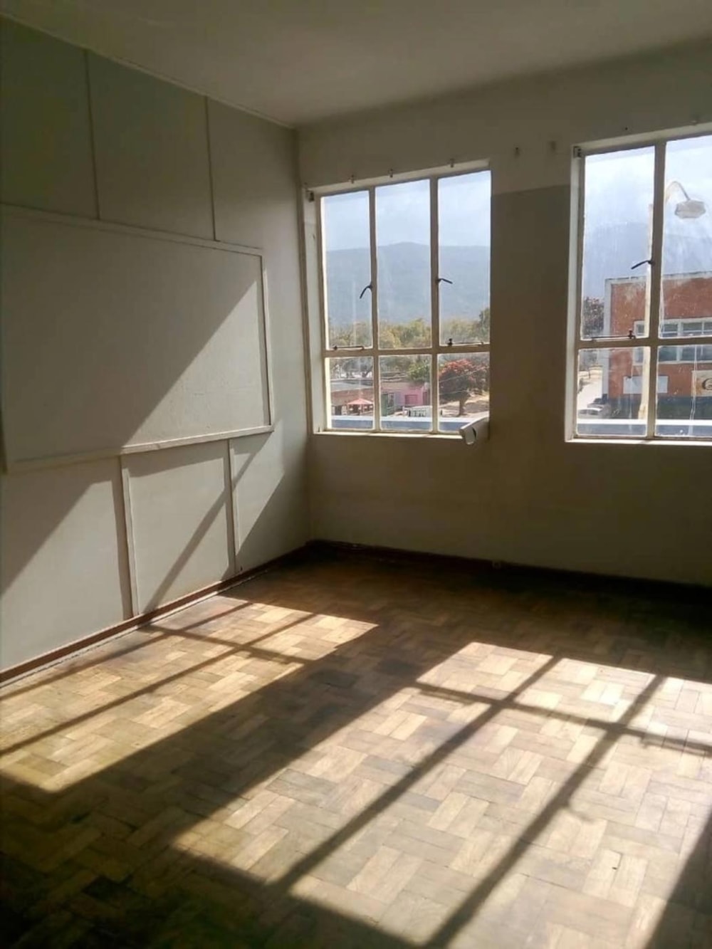 Commercial office to rent in Mutare, Zimbabwe - 3ZB1726842