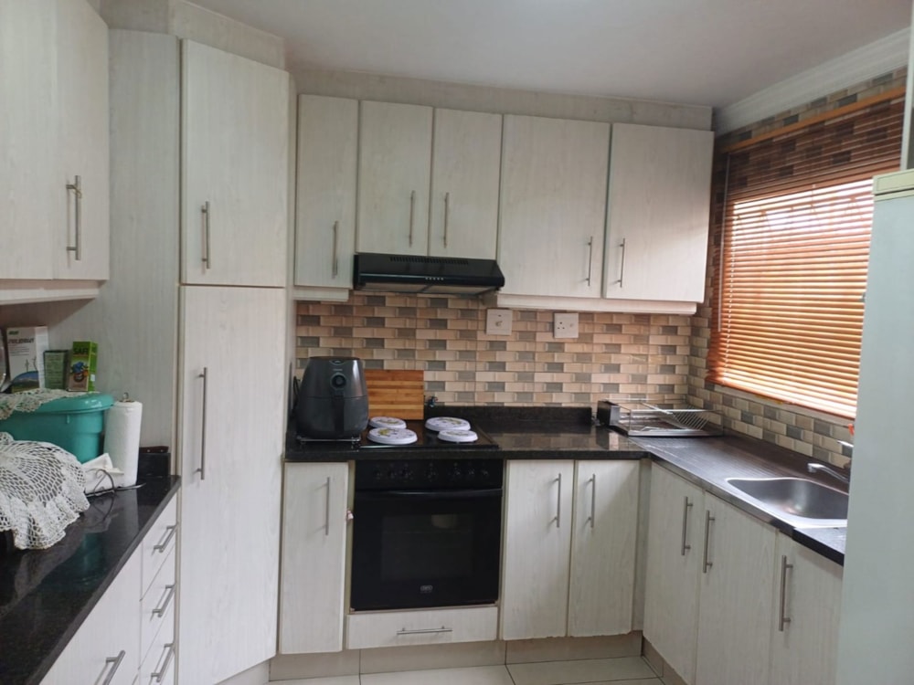 House for sale in Phoenix, KwaZulu-Natal - 1DA1726924