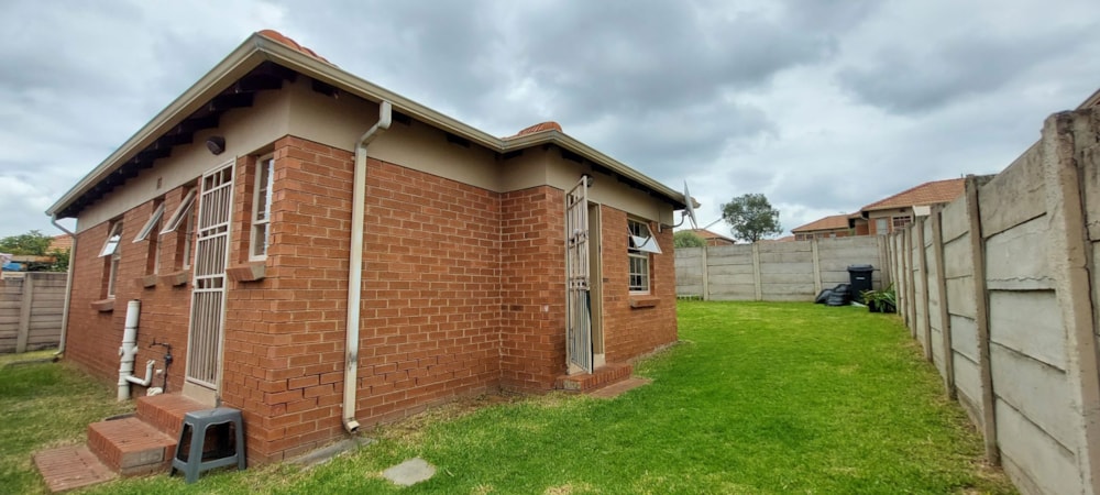 Security estate home for sale in Olievenhoutbos - CN1726879