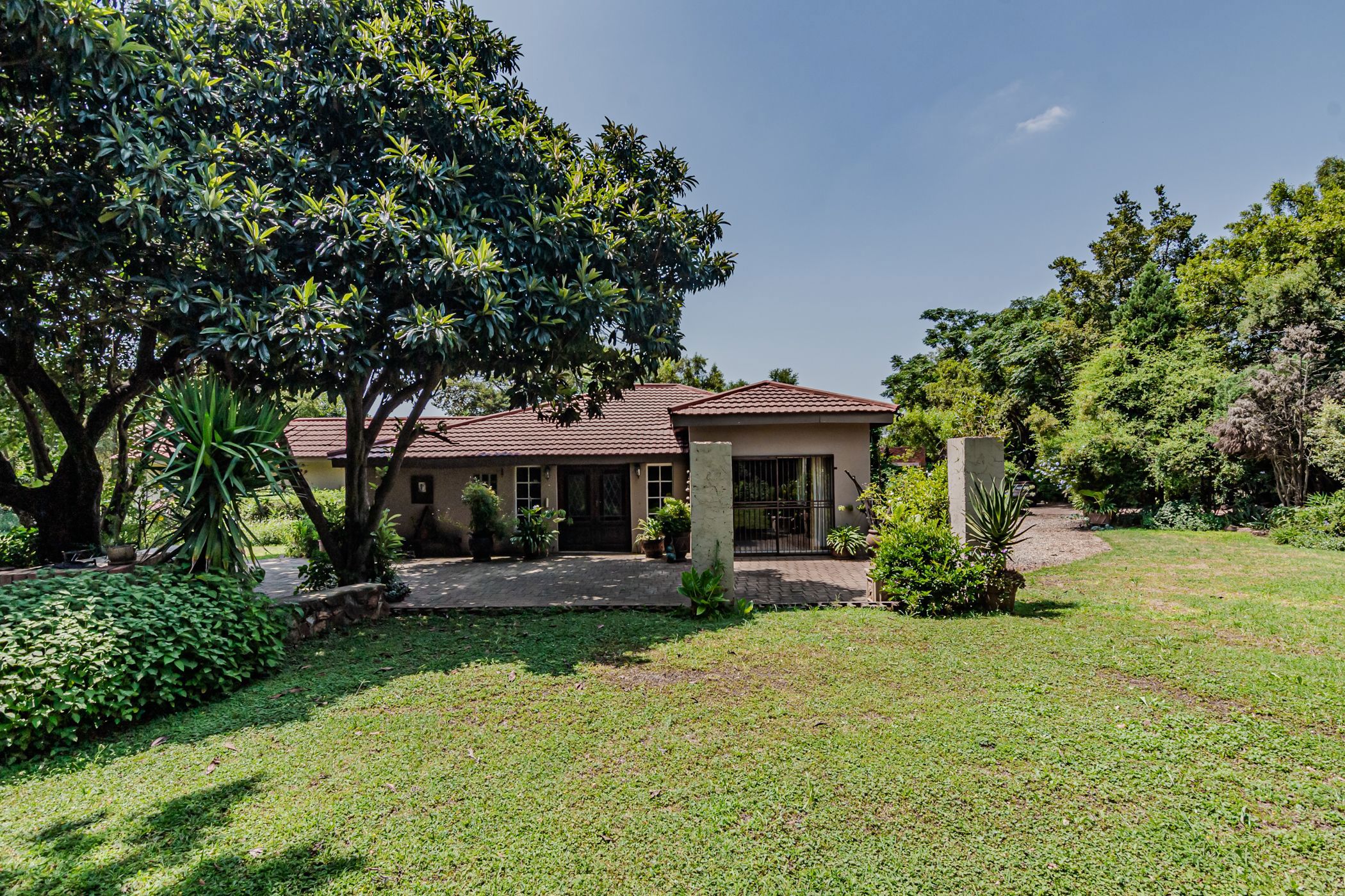 Mixed use farm for sale in Gerardsville - CN1726877