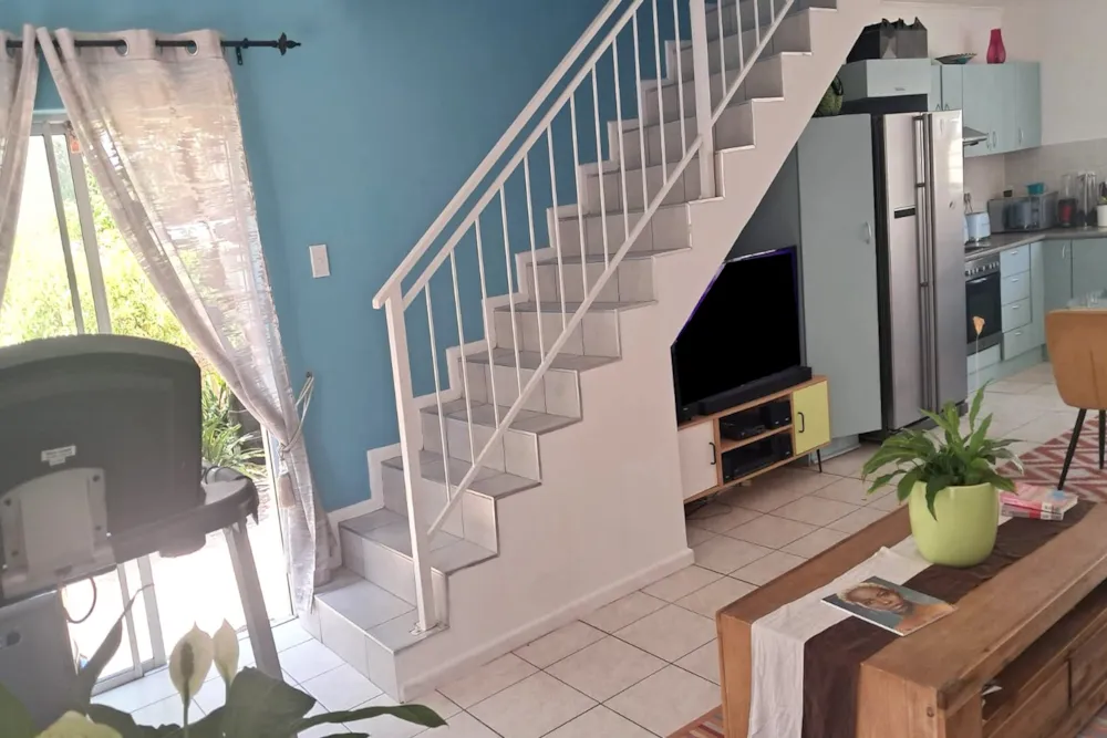 Double-storey apartment let in Royal Ascot - 1TV1726968