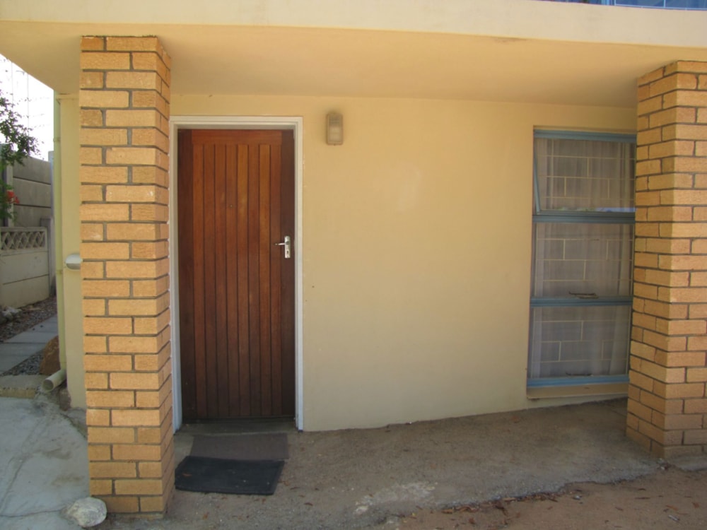 Bachelor apartment to rent in Springbok - 1NA1726958