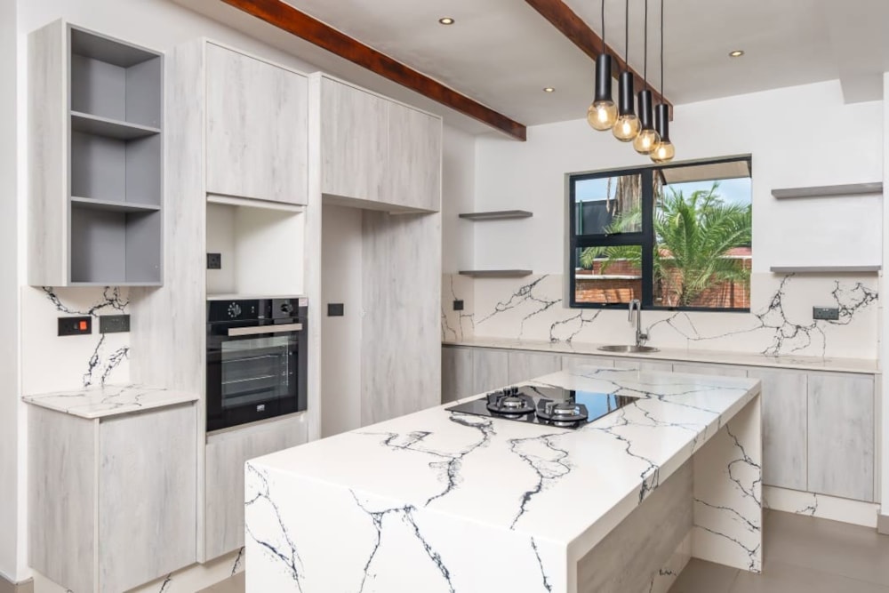 Townhouse for sale in Strathaven, Zimbabwe - 3ZB1726980